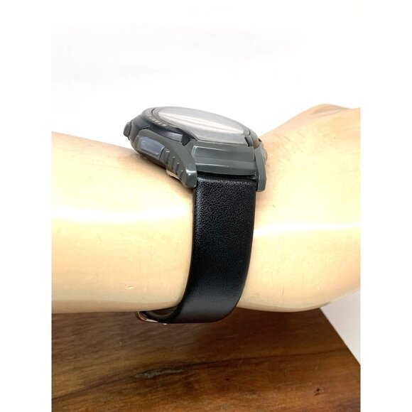 Casio Men's Watch WS300 Illuminator Quartz Digital Black Resin Sport 2329 - Picture 12 of 14